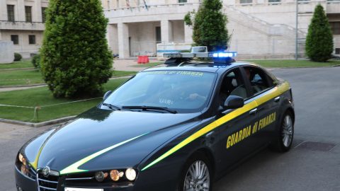 guardia di finanza latina