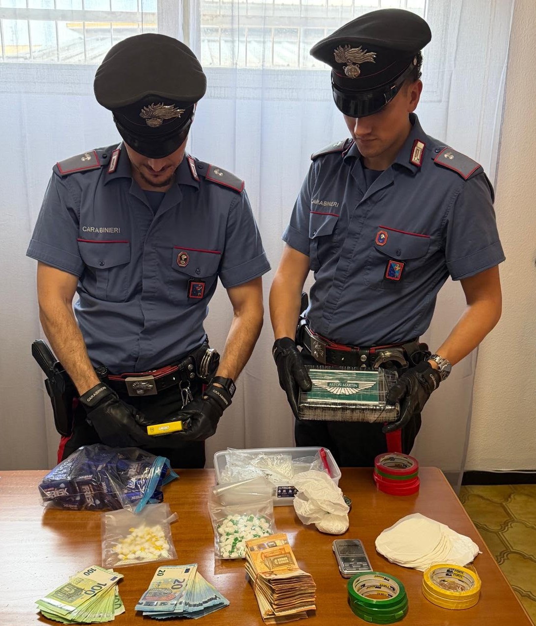 Photo: teleuniverso.it Ardea: Man Arrested with 1,195kg of Cocaine and €25,040, RomaToday reports